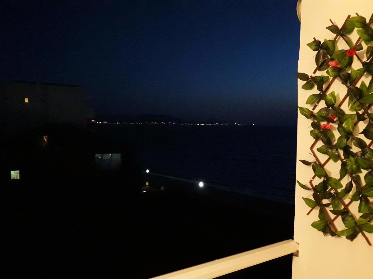 A Unique Seaside View!!! Apartman Rhodes City Kültér fotó